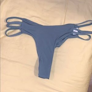 Cheeky bikini bottoms